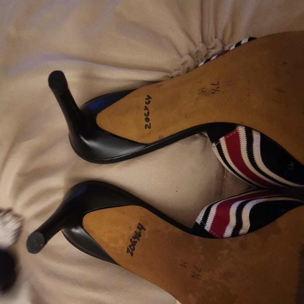 Donald J. Pliner Trix Black/Red Mules w/ Striped Fabric Straps Size 7.5 Med - Picture 8 of 8
